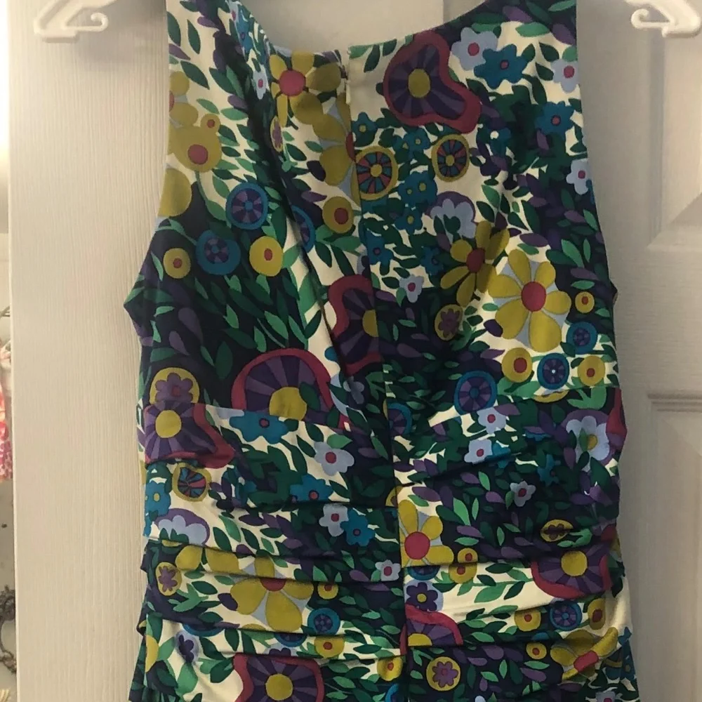 Summer adjusted dress. - Picture 4 of 7